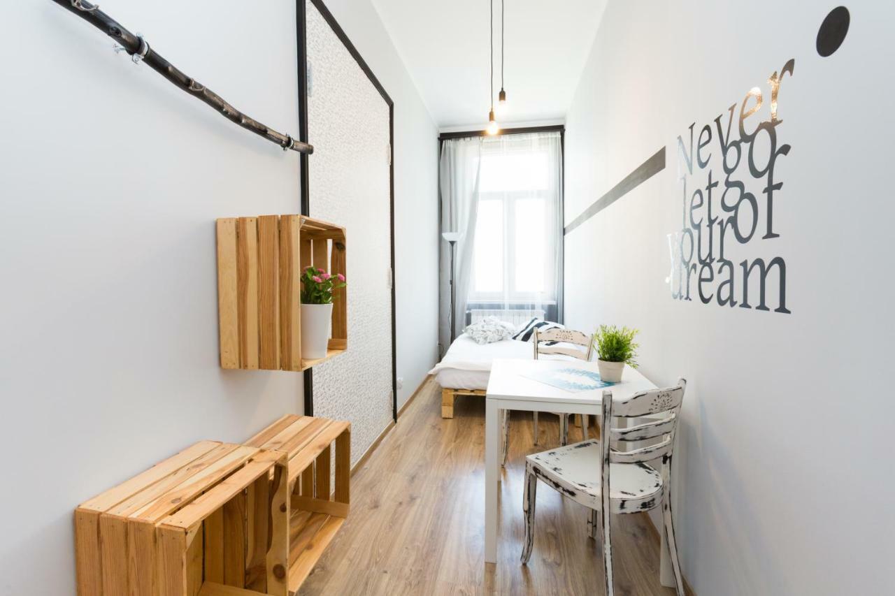 Dot Hostel - Pokoje I Noclegi W Centrum Bielsko-Biala Luaran gambar