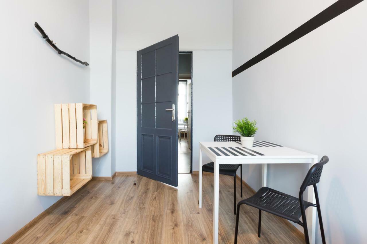 Dot Hostel - Pokoje I Noclegi W Centrum Bielsko-Biala Luaran gambar