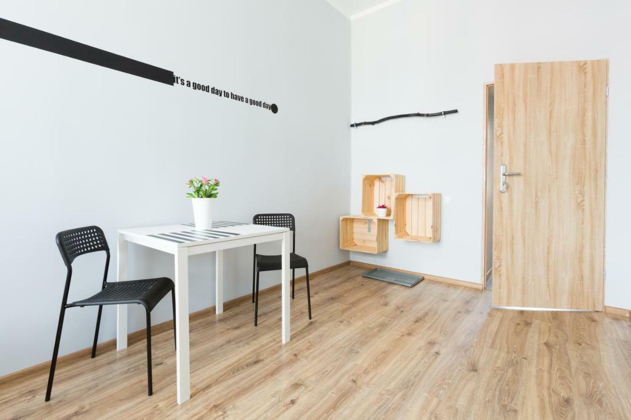 Dot Hostel - Pokoje I Noclegi W Centrum Bielsko-Biala Luaran gambar